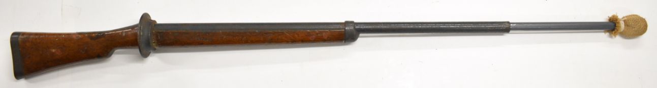 WW1 bayonet training rifle stamped '8' and '4 Border', length 153cm.