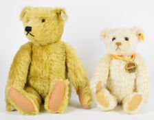 Two Steiff Teddy bears, both with jointed limbs and buttons / tags to ear, tallest 38cm.