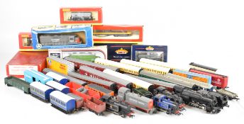 00 gauge model railway items by Hornby, Bachmann and Lima to include seven locomotives, passenger