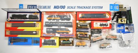 00 and 009 gauge model railway items to include Hornby Inter-City 125 High Speed Train Pack R332,