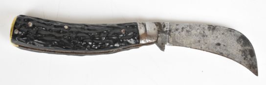 Saynor pruning knife with approximately 8cm curved folding blade, marked Saynor Sheffield England to