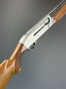 Benelli Montefeltro 12 bore 5-shot semi-automatic FAC shotgun with chequered semi-pistol grip and