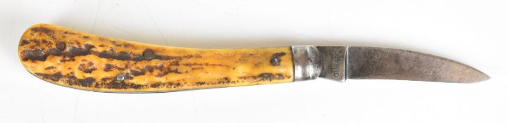 Saynor pruning knife with approximately 4.5cm curved folding blade, W.Saynor Ltd and Depend to the