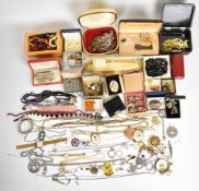 A collection of jewellery including vintage brooches, Japanese lacquer box, vintage cufflinks,