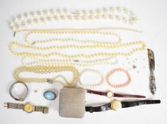 (A collection of jewellery including hallmarked silver butter knife (18.3g), 9ct gold necklace (2.