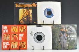 Approximately four hundred Rock 'n' Roll / Beat / Pop etc 7