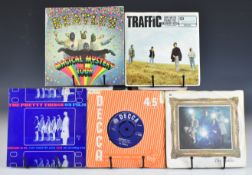 Approximately seventy mainly 1960s UK 7