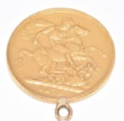 An 1872 gold full sovereign with pendant loop, 8g