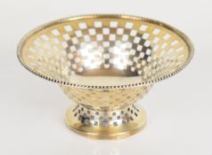 Art Deco hallmarked silver bon bon dish with beaded rim and pierced decoration, Birmingham 1930,