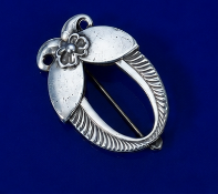 Georg Jensen silver cactus brooch, design number 227 by Gundorph Albertus, 4.1g, 3.1 x 2.2cm