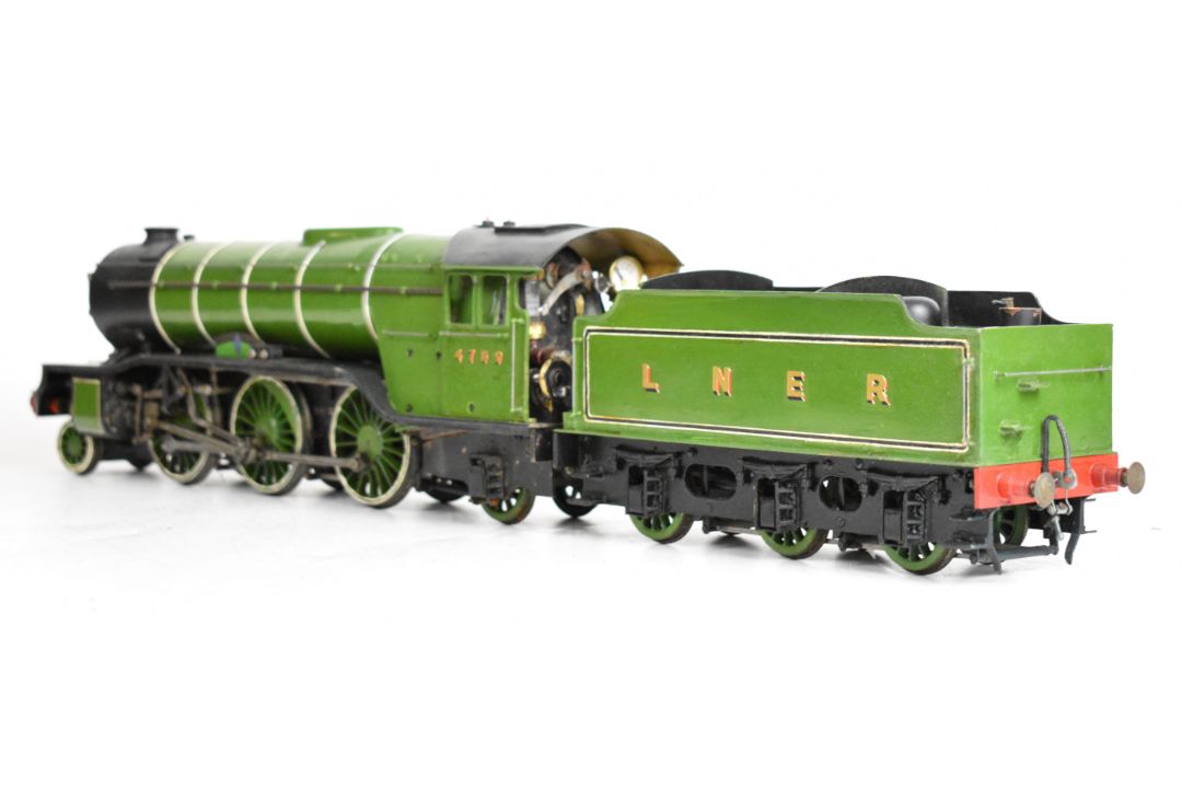 Gauge 1 coal fired live steam LNER V2 2-6-2 locomotive built to Martin Evans Green Arrow design by - Image 3 of 22