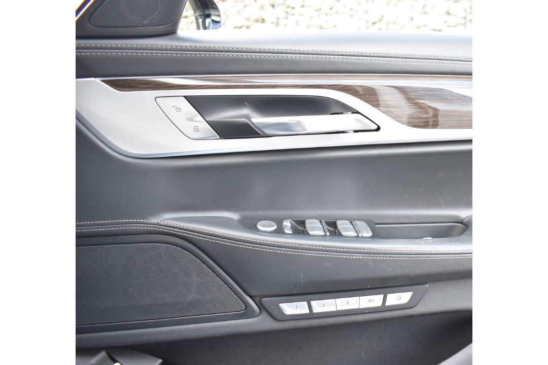 2016 BMW 730d xDrive auto ULEZ free 3.0 diesel car, registration number PM66 AMM, with V5c showing - Image 19 of 33