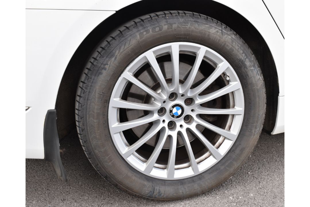 2016 BMW 730d xDrive auto ULEZ free 3.0 diesel car, registration number PM66 AMM, with V5c showing - Image 29 of 33