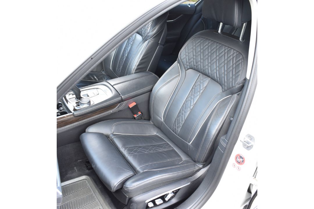 2016 BMW 730d xDrive auto ULEZ free 3.0 diesel car, registration number PM66 AMM, with V5c showing - Image 10 of 33