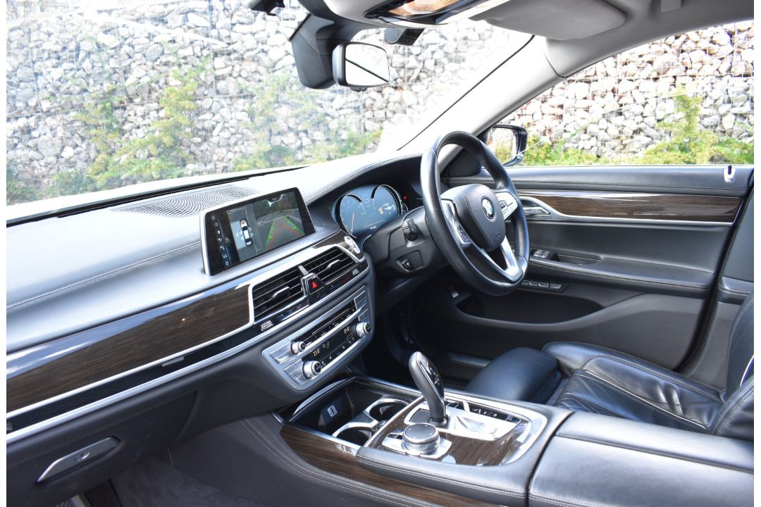 2016 BMW 730d xDrive auto ULEZ free 3.0 diesel car, registration number PM66 AMM, with V5c showing - Image 8 of 33
