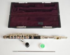 Yamaha YPC 32 Piccolo, 84425, made in Japan, in fitted case.