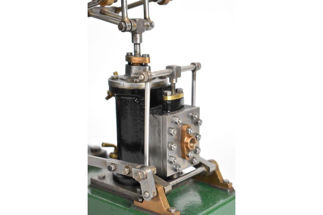 Stuart beam live steam engine with twin cylinder drain cocks, dummy flyball governor and driving - Image 9 of 17