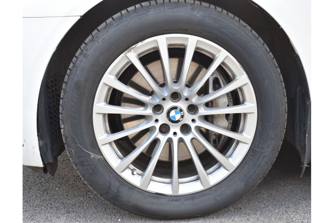 2016 BMW 730d xDrive auto ULEZ free 3.0 diesel car, registration number PM66 AMM, with V5c showing - Image 31 of 33