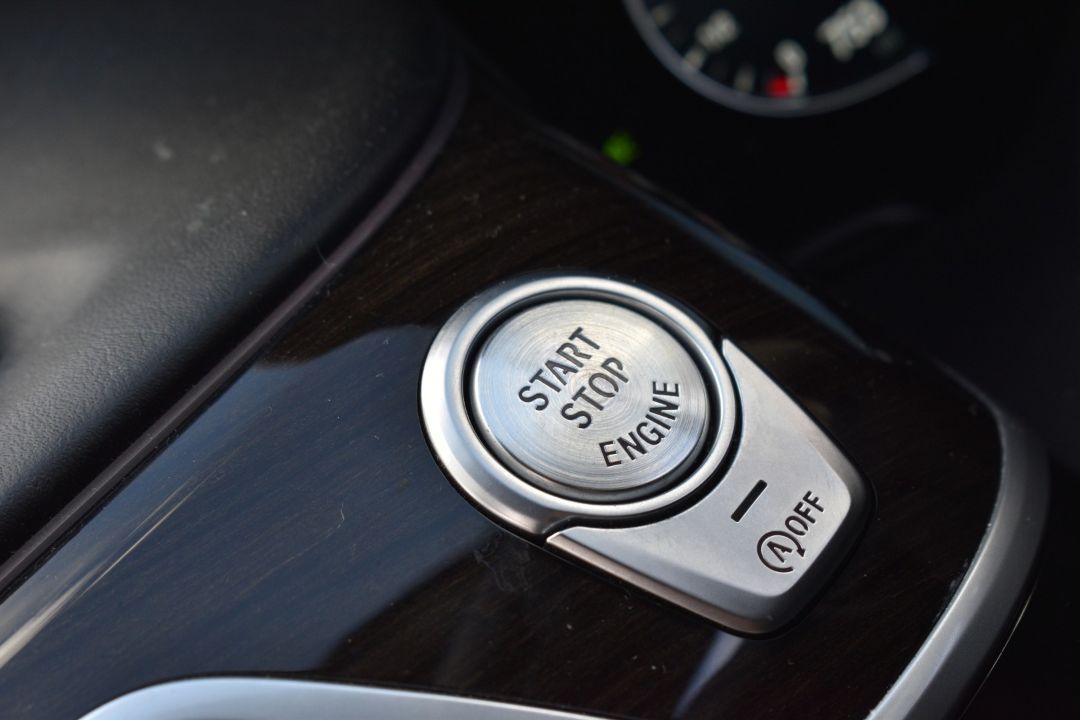 2016 BMW 730d xDrive auto ULEZ free 3.0 diesel car, registration number PM66 AMM, with V5c showing - Image 13 of 33