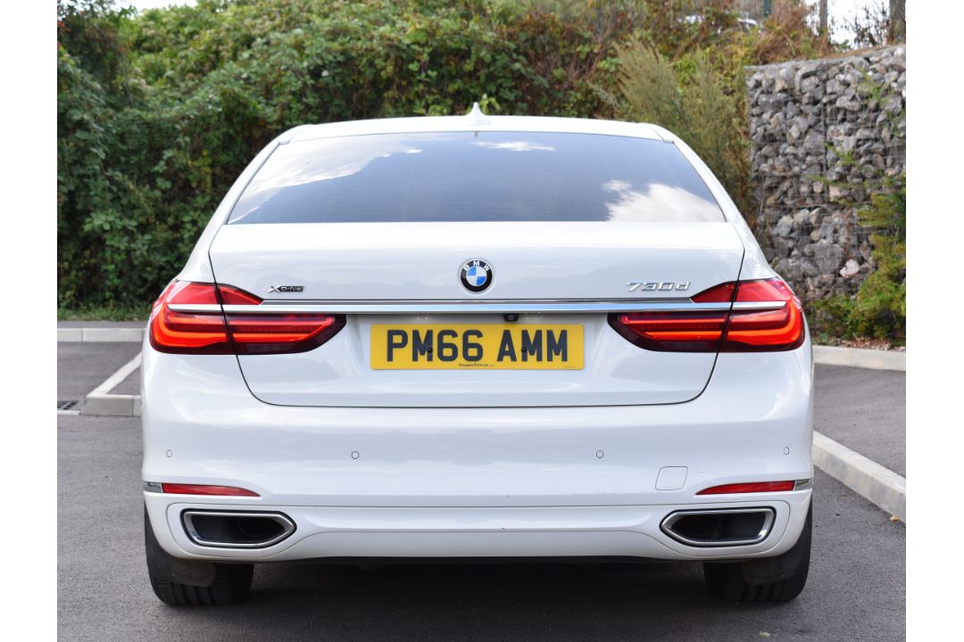2016 BMW 730d xDrive auto ULEZ free 3.0 diesel car, registration number PM66 AMM, with V5c showing - Image 4 of 33