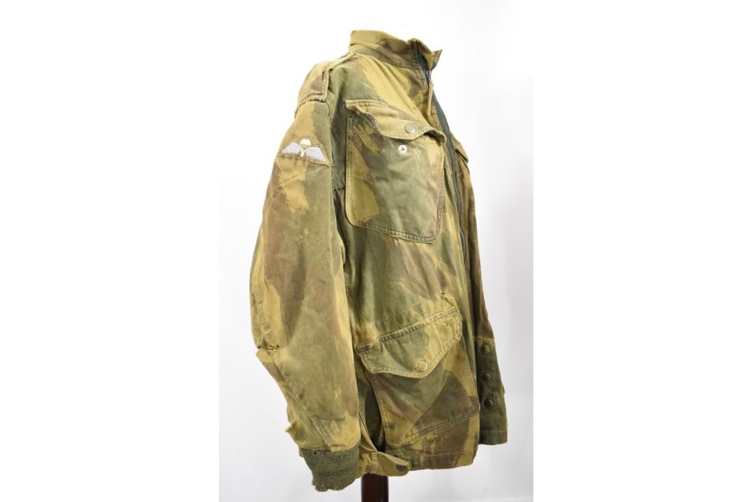 British Airborne Cold War 1959 pattern Denison Smock with two Parachute ...
