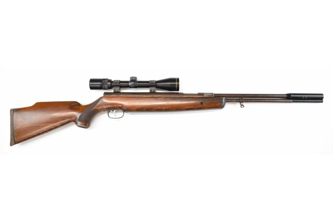 Weihrauch HW77 K .22 underlever air rifle with chequered semi-pistol grip, raised cheek piece, - Image 2 of 17