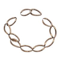 AN EARLY 20TH CENTURY YELLOW METAL BRACELET Rose tone with oval links. (tests as 9ct gold, approx