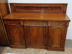 19TH CENTURY MAHOGANY RAIL BACK SIDEBOARD WITH 3 DRAWERS OVER 3 PANEL DOORS ON PLINTH BASE,
