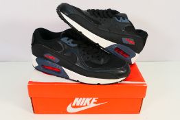 Nike - A pair of Air Max 90 trainers in black, white and grey,