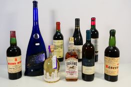 Wine and Spirits - Lot to include a 70cl bottle of Old Huckleberry Bourbon,