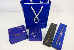 A Swarovski Crystal line bracelet, 17 cm (l),
