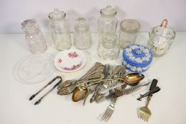 A quantity of glassware, Wedgwood Jasperware powder bowl,