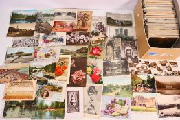 Deltiology - In excess of 600 UK, foreign and subjects to include real photos,