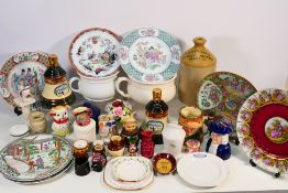 A mixed lot of ceramics to include Goebel, Royal Doulton, an antique Chinese,