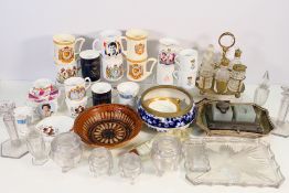 A mixed lot of ceramics and glassware to include Venice Simplon Orient-Express mugs,