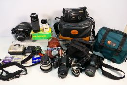 Photography - A collection of cameras and accessories to include a Minolta Dynax 5000i, Pentax K100,