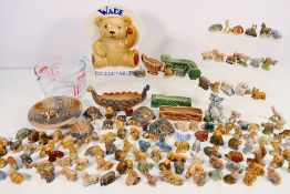 Wade - Lot comprising a Ripley 1998 counter top plaque, various Whimsies, trinket boxes,