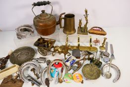 A collection of mixed metalware, copper, brass and similar.