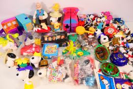 Polly Pockets - Snoopy - Hasbro - A larg