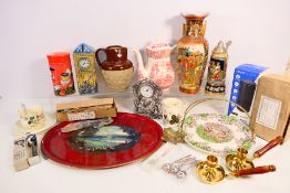 A mixed lot comprising ceramics to include a Bourne Denby stoneware jug, Oriental vase,