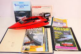 Sporty 4 - This 'Sporty 4' RC outboard runabout, measuring approximately 57cm in length,