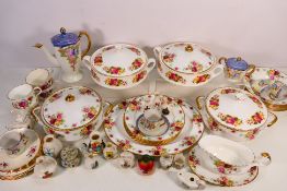 Mixed ceramics to include Old Country Roses style dinner wares, Royal Victoria tea wares,