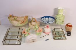 Mixed ceramics and glassware to include Fitz & Floyd, Arthur Wood,