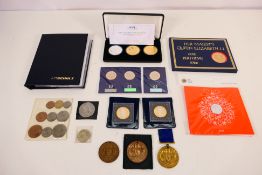 A mixed lot to include a 2016 Royal Mint