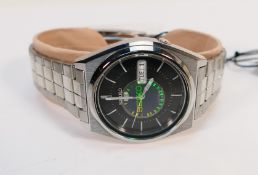 A Seiko 5, 21 jewel, stainless steel cas