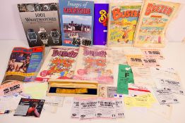 A mixed lot to include theatre / concert