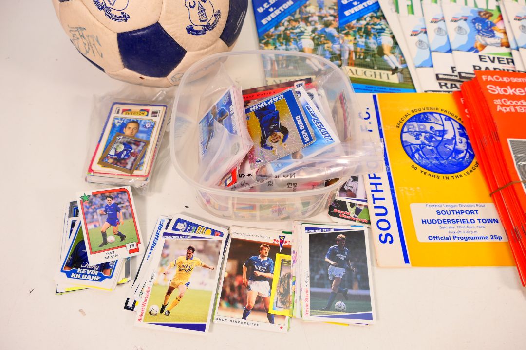 Lot to include an Everton Football Club - Image 2 of 8