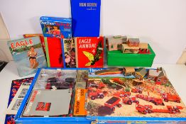Fischer Technik - Eagle Annual - Dick Barton - A boxed Fischer Technik mot1 set and a 300 set,