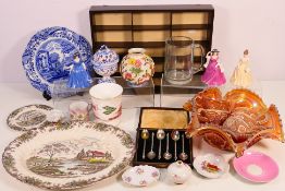 A mixed lot comprising ceramics to include three lady figures, Spode Italian and other,