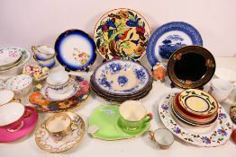 Mixed ceramics to include Kensington, Ro